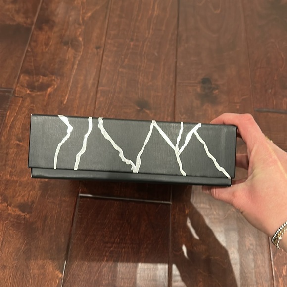 YSL black hard box - Picture 3 of 5